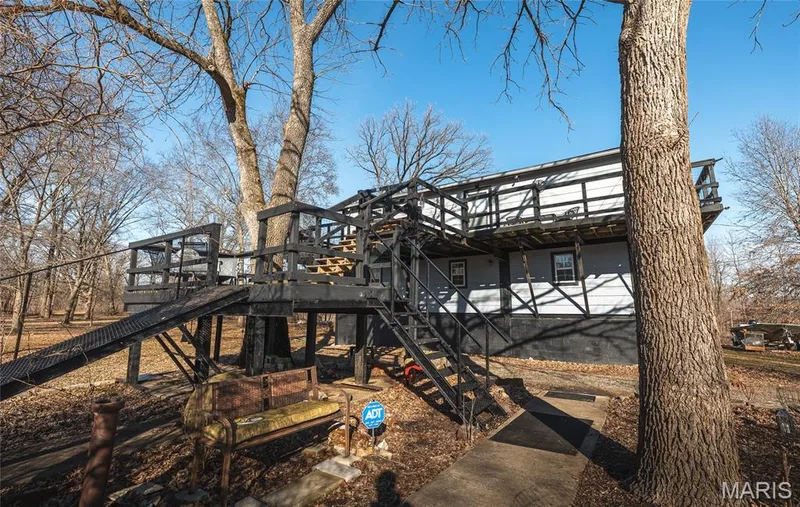 10 Lehmond Island Road, St Charles, MO 63301 — listing photo 9 of 54