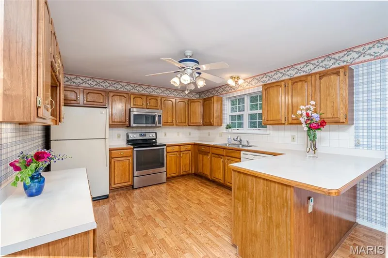 1576 Englebrook Drive, Wildwood, MO 63011 — listing photo 9 of 37