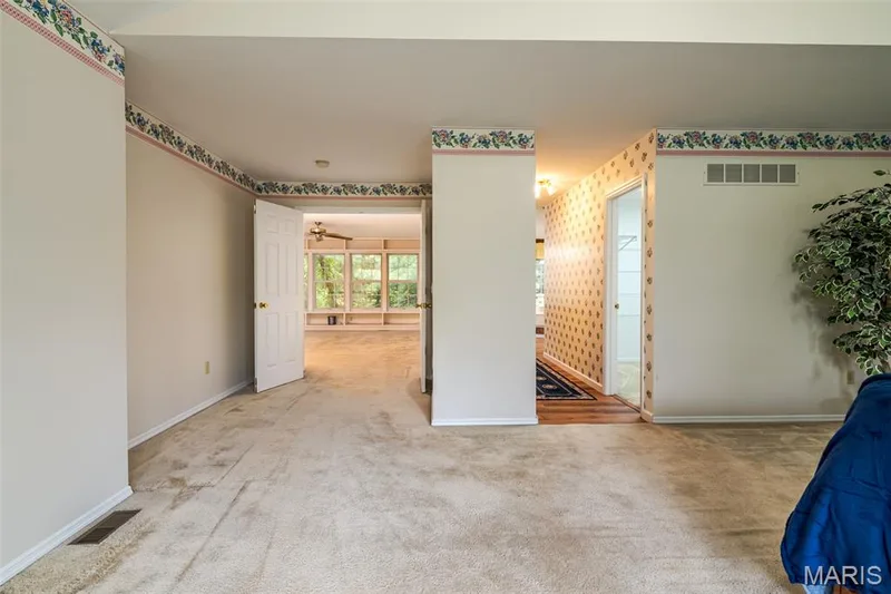 1576 Englebrook Drive, Wildwood, MO 63011 — listing photo 16 of 37