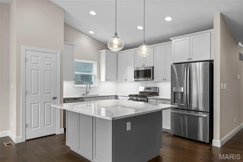 2 Maple at Wilmer Valley, Wentzville, MO 63385 — listing photo 7 of 24