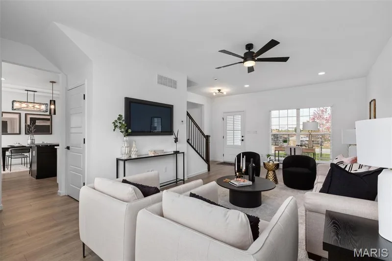2 Berwick at Wilmer Valley, Wentzville, MO 63385 — listing photo 4 of 27