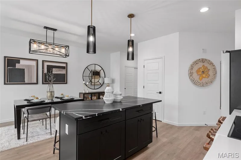 2 Berwick at Wilmer Valley, Wentzville, MO 63385 — listing photo 7 of 27
