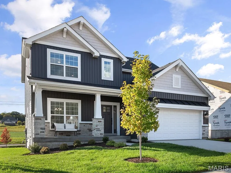 2 Royal II at Wilmer Valley, Wentzville, MO 63385 — listing photo 2 of 33
