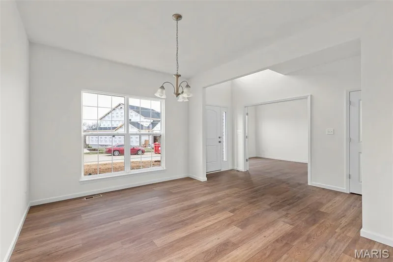 2 Sequoia at Wilmer Valley, Wentzville, MO 63385 — listing photo 4 of 29
