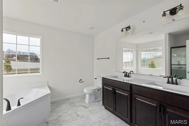 2 Sequoia at Wilmer Valley, Wentzville, MO 63385 — listing photo 25 of 29