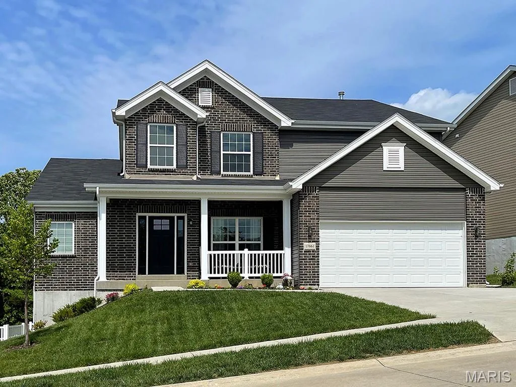 2 Pin Oak at Wilmer Valley, Wentzville, MO 63385 — listing photo 1 of 32