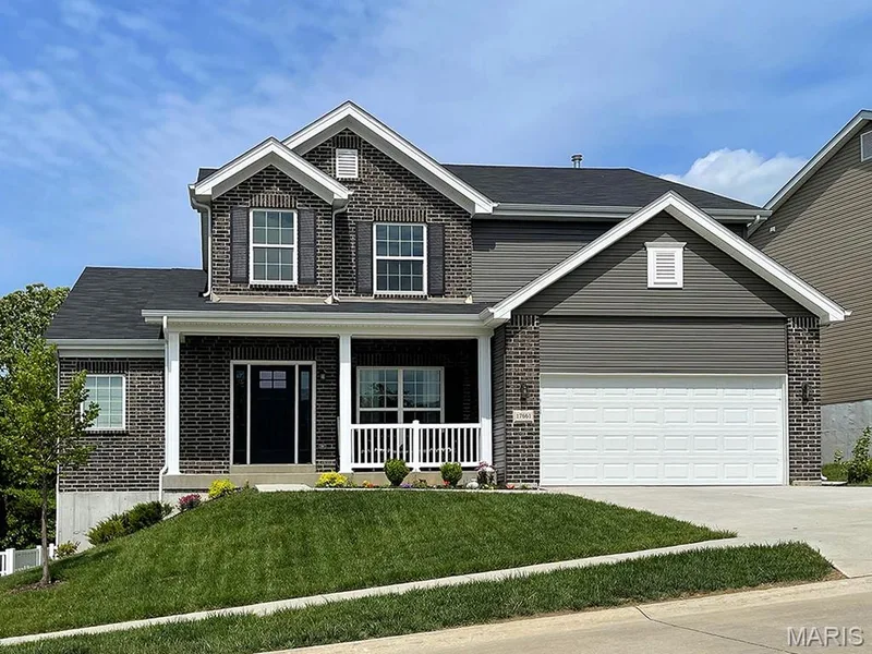 2 Pin Oak at Wilmer Valley, Wentzville, MO β listing photo 1