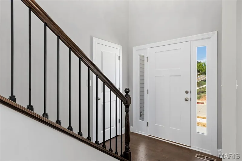 2 Pin Oak at Wilmer Valley, Wentzville, MO 63385 — listing photo 3 of 32
