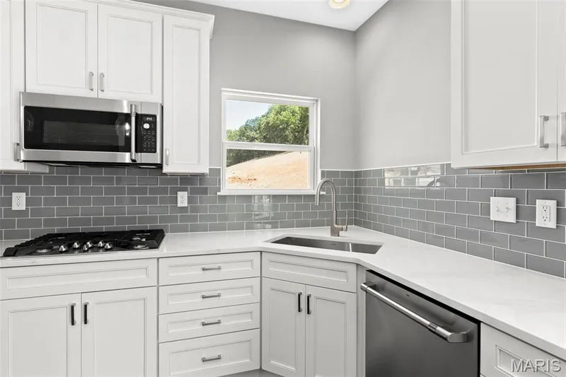 2 Pin Oak at Wilmer Valley, Wentzville, MO 63385 — listing photo 12 of 32
