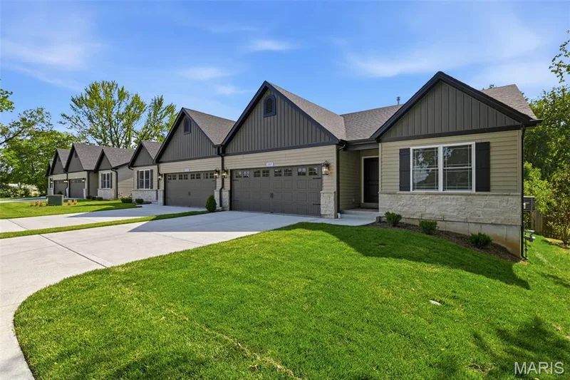 1595 Belleau Creek Road #2 A, O'Fallon, MO 63366 — listing photo 2 of 53