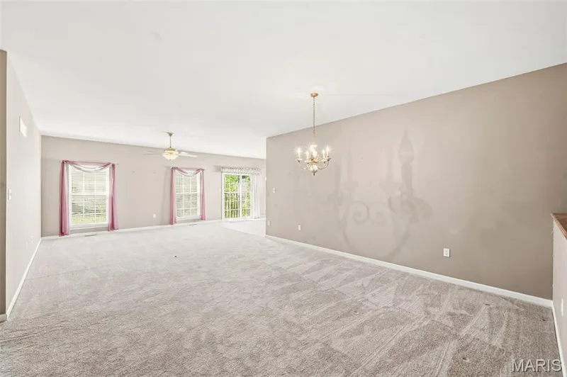 1311 Pine Bluff Drive, St Charles, MO 63304 — listing photo 9 of 42