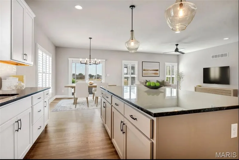 Address withheld by seller, O'Fallon, MO 63366 — listing photo 9 of 22