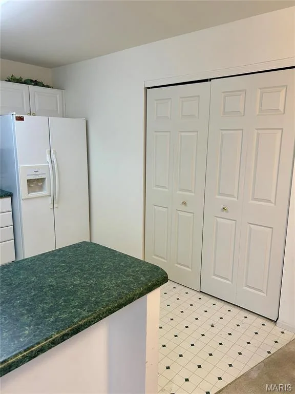 4605 Sherman Park Drive #13E, St Charles, MO 63303 — listing photo 8 of 32