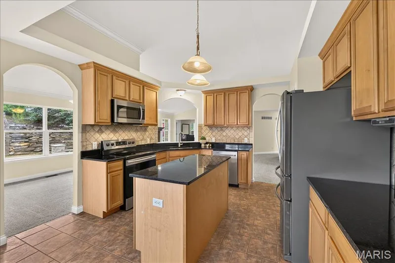 4216 Broken Rock Drive, Wentzville, MO 63385 — listing photo 11 of 59