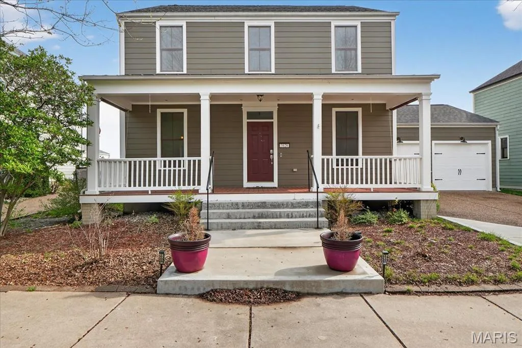 3626 Hempstead Street, St Charles, MO 63301 — listing photo 1 of 77