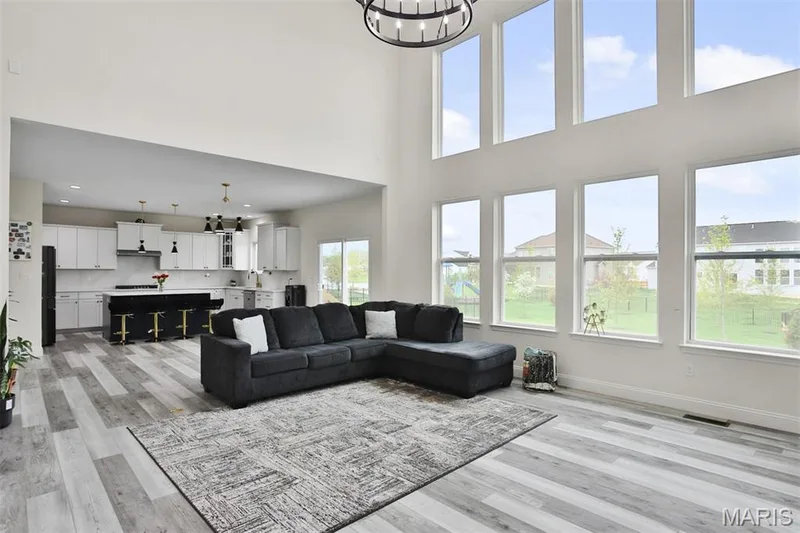 112 Westhaven View Drive, Wentzville, MO 63385 — listing photo 11 of 61