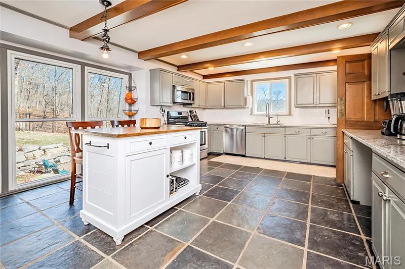 Tile Flooring, beamed ceiling, stunning views of surrounding woods. — 4600 Cliff Forest Drive, Wildwood, MO 63069