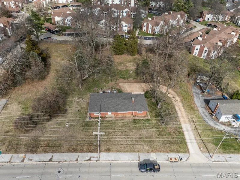 960 Chesterfield Parkway E, Chesterfield, MO β listing photo 1