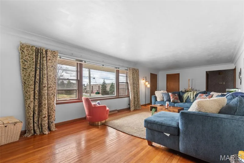 960 Chesterfield Parkway E, Chesterfield, MO 63017 — listing photo 8 of 37