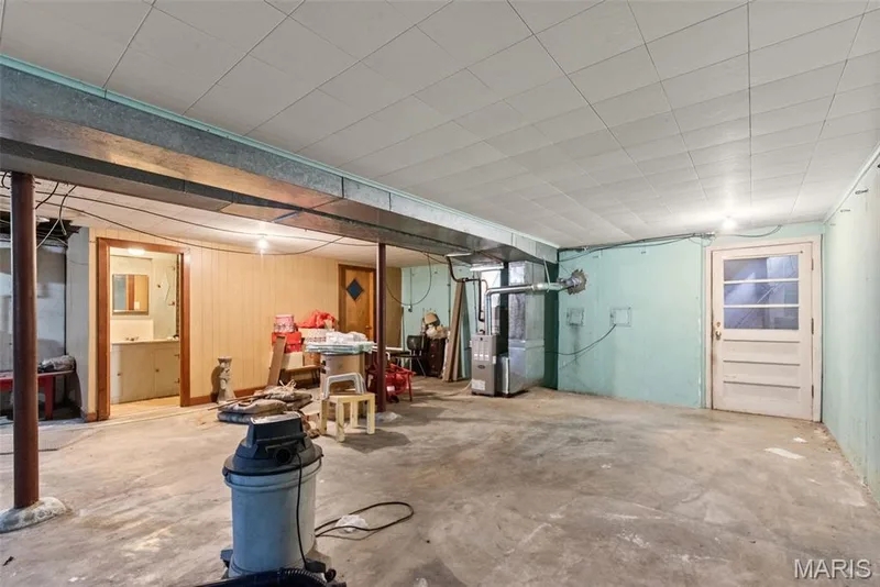 960 Chesterfield Parkway E, Chesterfield, MO 63017 — listing photo 24 of 37