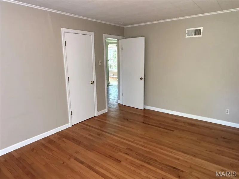 17042 Manchester Road, Wildwood, MO 63040 — listing photo 15 of 25