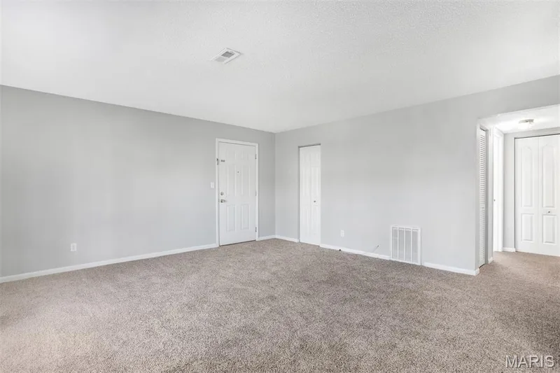113 Lemans Court #113, Lake St. Louis, MO 63367 — listing photo 7 of 46