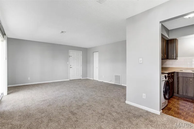 113 Lemans Court #113, Lake St. Louis, MO 63367 — listing photo 12 of 46