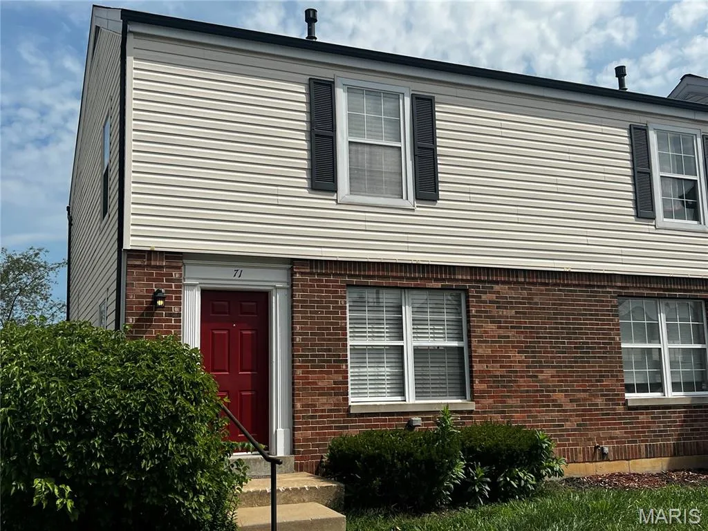 71 Woodlake Court #A, Lake St. Louis, MO 63367 — listing photo 1 of 18
