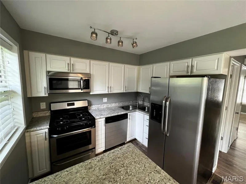 71 Woodlake Court #A, Lake St. Louis, MO 63367 — listing photo 6 of 18