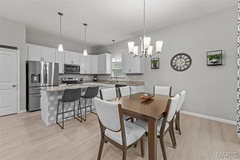 415 Knothole Lane, Wentzville, MO 63385 — listing photo 10 of 35
