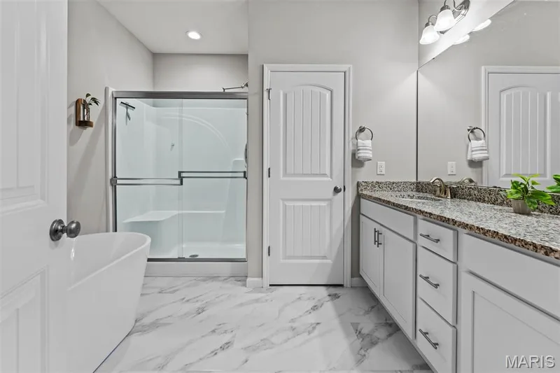 415 Knothole Lane, Wentzville, MO 63385 — listing photo 15 of 35