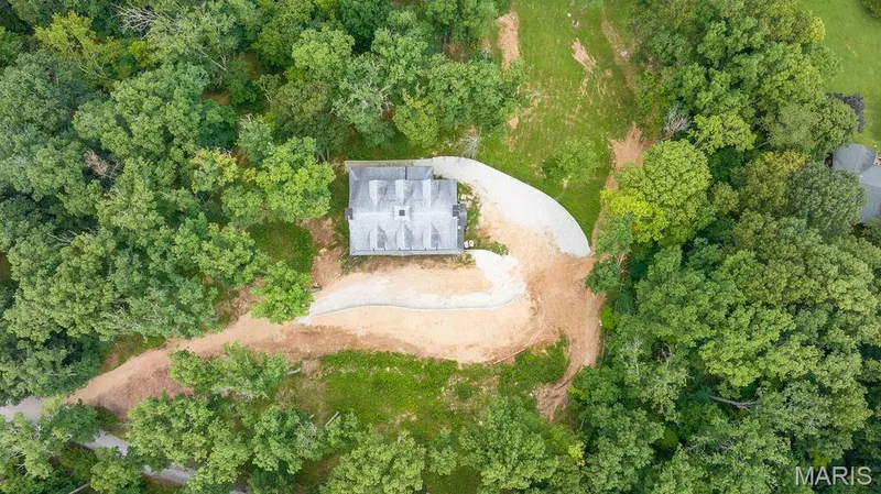 3589 Hawks Point Road, Wildwood, MO 63069 — listing photo 2 of 24