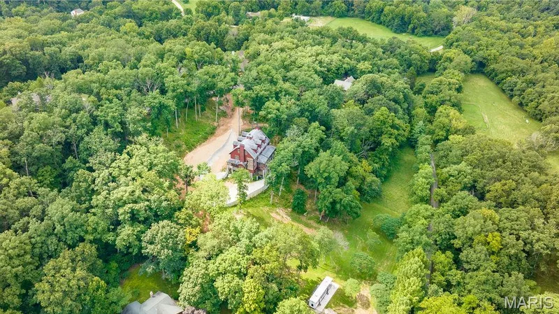3589 Hawks Point Road, Wildwood, MO 63069 — listing photo 3 of 24
