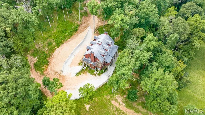 3589 Hawks Point Road, Wildwood, MO 63069 — listing photo 7 of 24