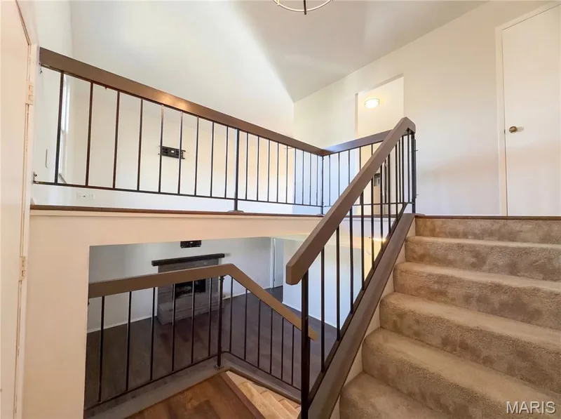 27 Glenna Drive, St Peters, MO 63376 — listing photo 8 of 16