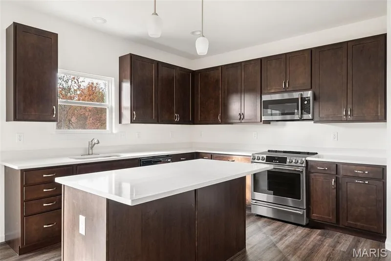 105 Windrow Drive, O'Fallon, MO 63385 — listing photo 2 of 24