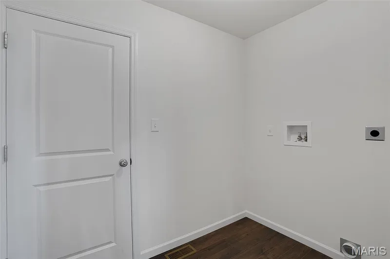 431 Yellow Rose Court, Wentzville, MO 63385 — listing photo 11 of 18