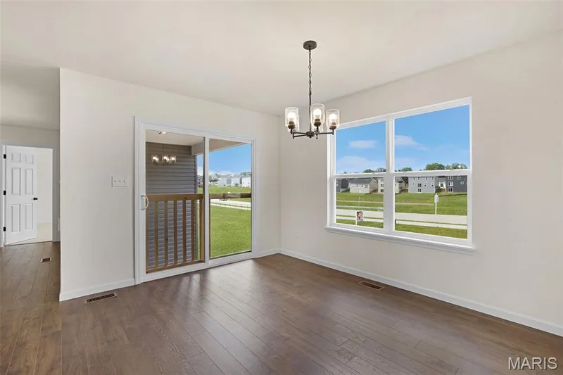431 Yellow Rose Court, Wentzville, MO 63385 — listing photo 17 of 30