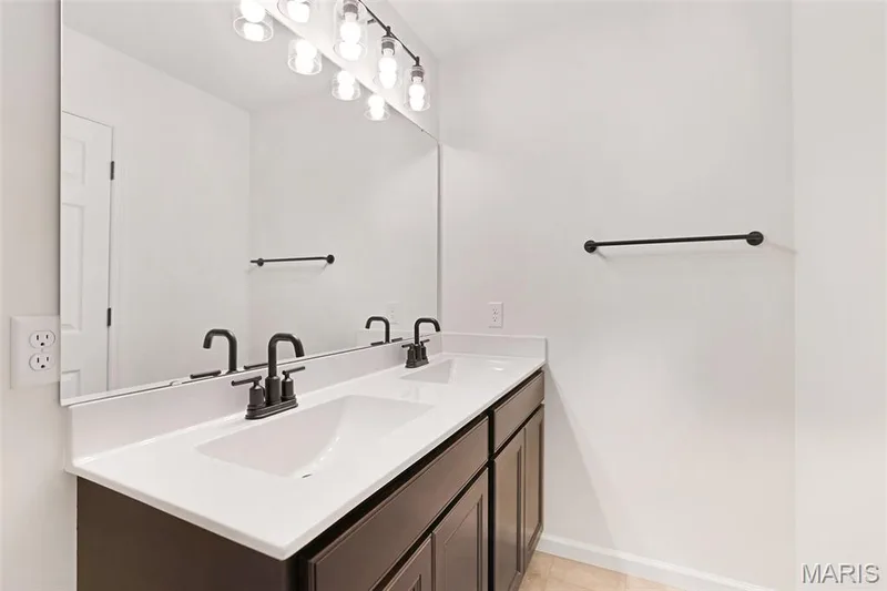 431 Yellow Rose Court, Wentzville, MO 63385 — listing photo 23 of 30