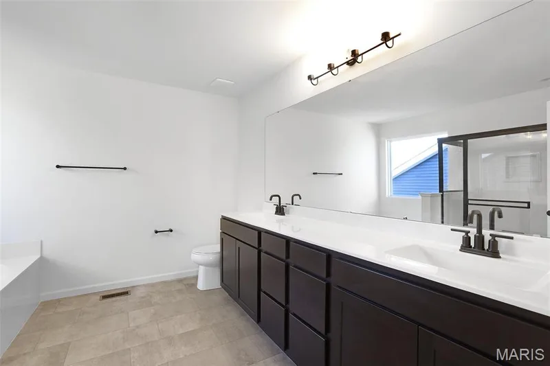 603 Tull Court, Wentzville, MO 63385 — listing photo 3 of 25