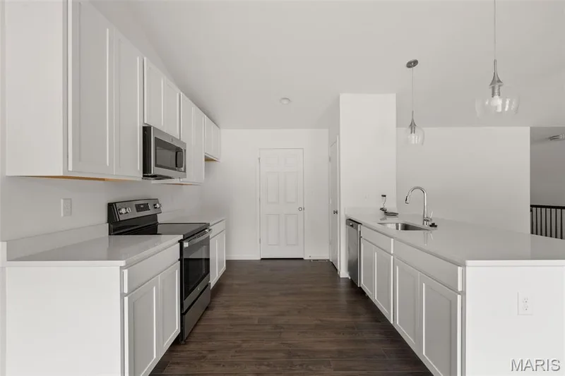 1028 Westhaven Boulevard, Wentzville, MO 63385 — listing photo 14 of 19