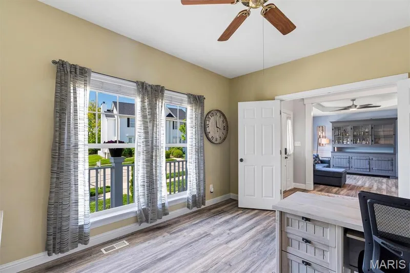 706 Rolling Wind Drive, O'Fallon, MO 63368 — listing photo 5 of 32