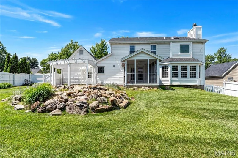 2100 Seven Oaks Drive, St Charles, MO 63303 — listing photo 34 of 38