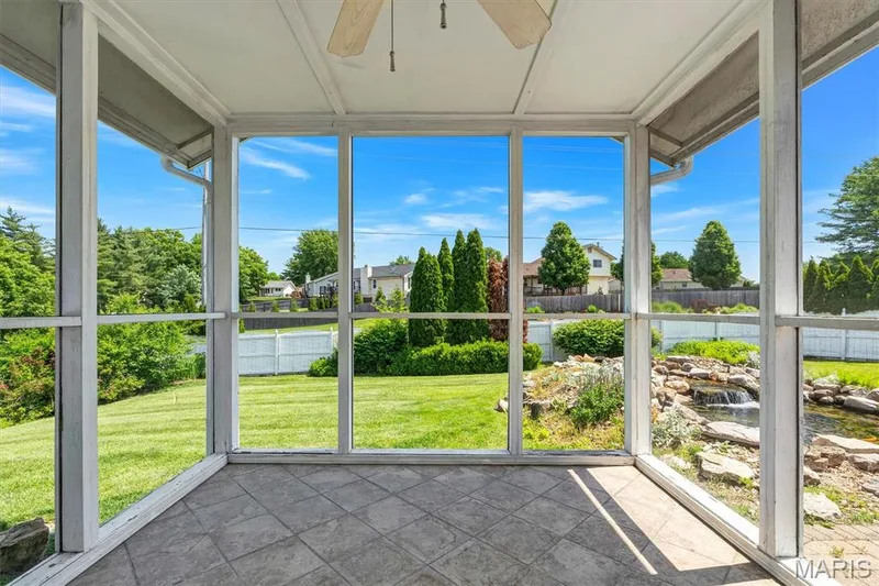 2100 Seven Oaks Drive, St Charles, MO 63303 — listing photo 36 of 38
