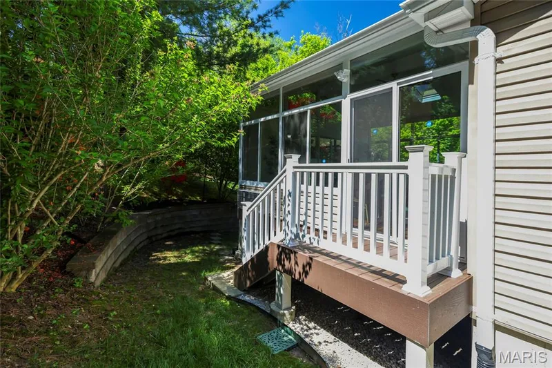 14301 Gatwick Court, Chesterfield, MO 63017 — listing photo 24 of 31