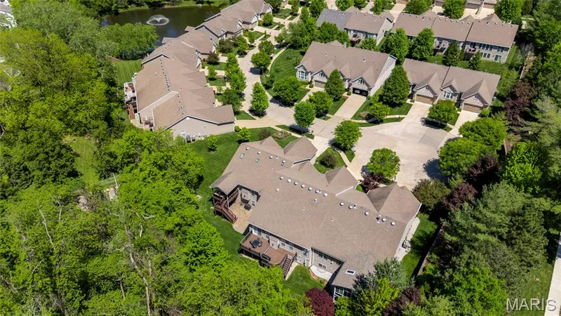 14301 Gatwick Court, Chesterfield, MO 63017 — listing photo 25 of 31