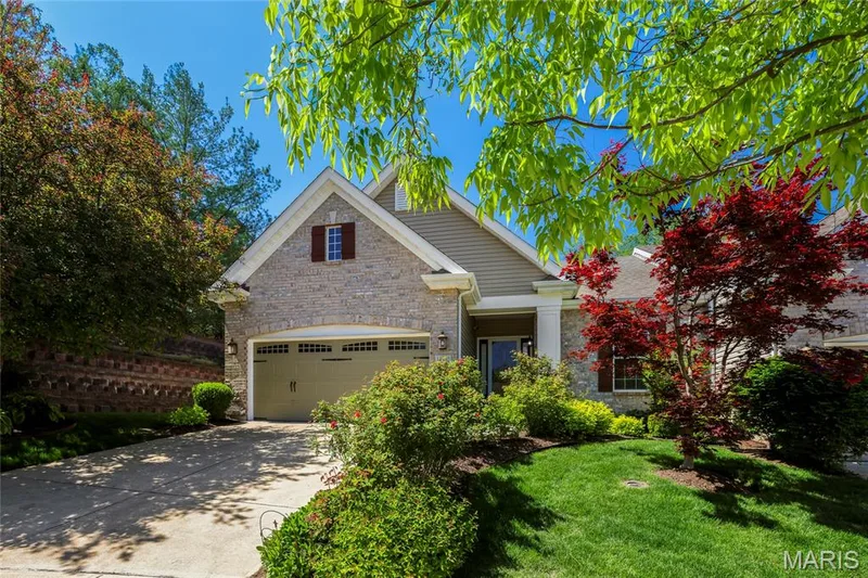 14301 Gatwick Court, Chesterfield, MO 63017 — listing photo 28 of 31