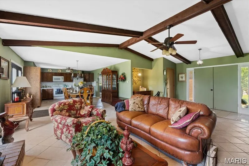 18668 Olive Street Road, Chesterfield, MO 63005 — listing photo 7 of 20