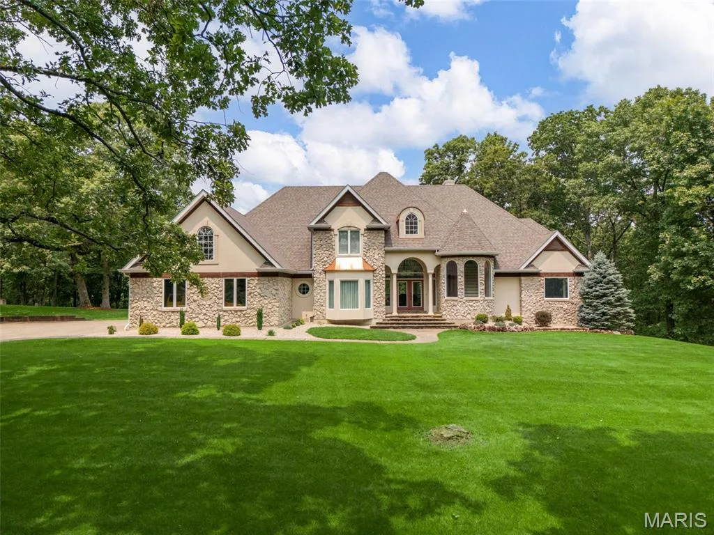 20 Dumont Court, Foristell, MO 63348 — listing photo 1 of 94