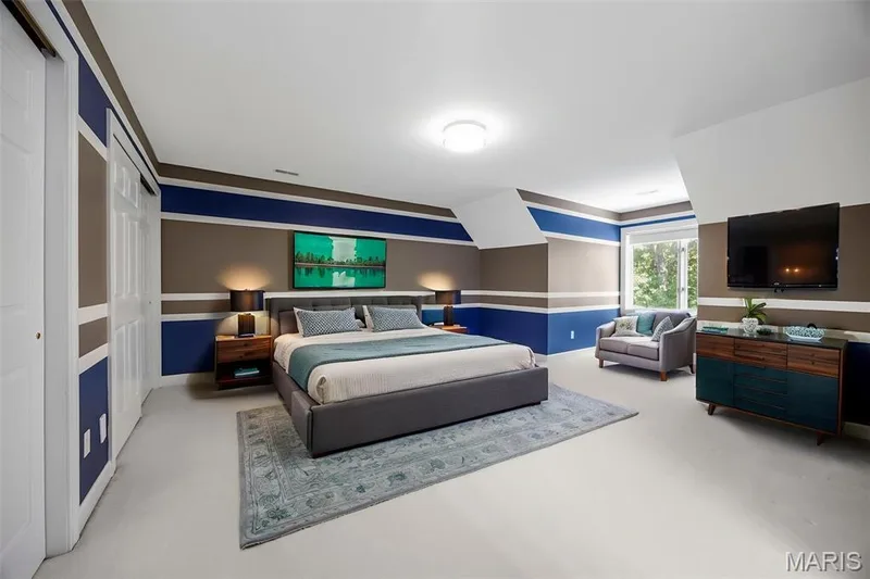 virtual staging — 20 Dumont Court, Foristell, MO 63348